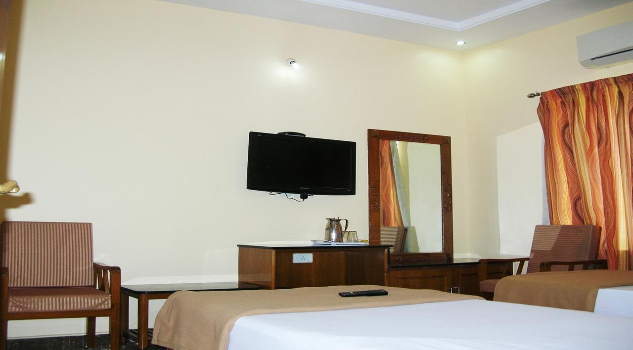 Athidhi Residency Hotell Tirupati Eksteriør bilde