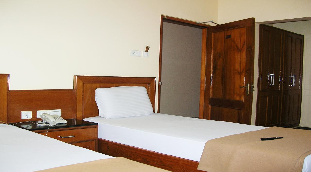 Athidhi Residency Hotell Tirupati Eksteriør bilde