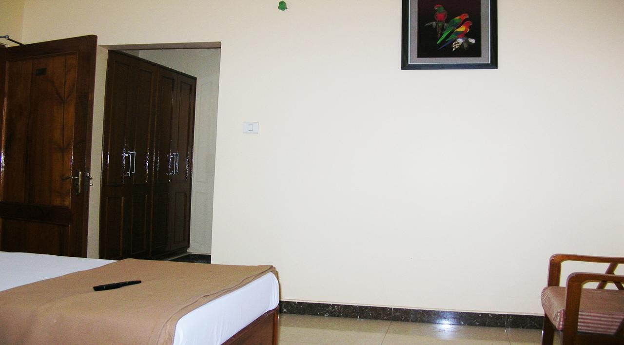 Athidhi Residency Hotell Tirupati Eksteriør bilde
